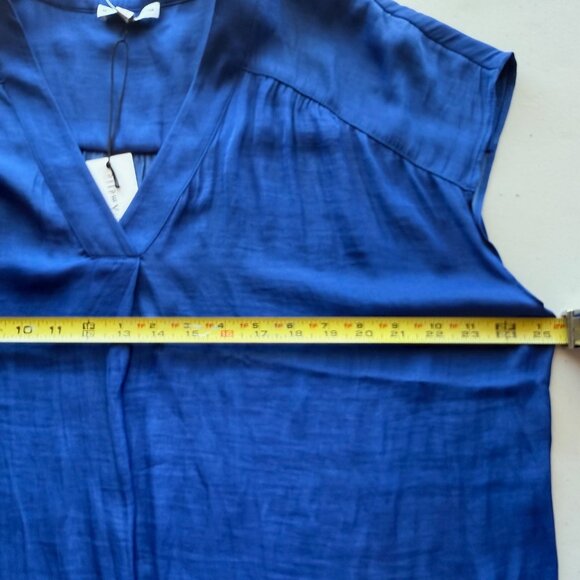 Maison d'Amelie Blue Ladies Blouse Size XL NWT - Picture 3 of 8